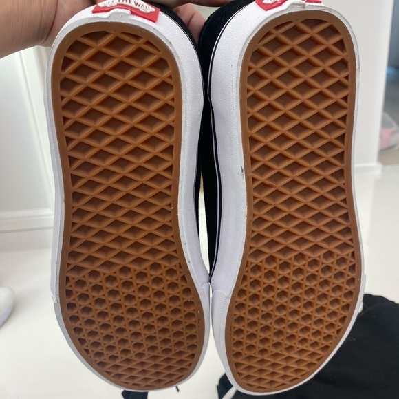 Van sneakers new with out the box - Picture 4 of 4